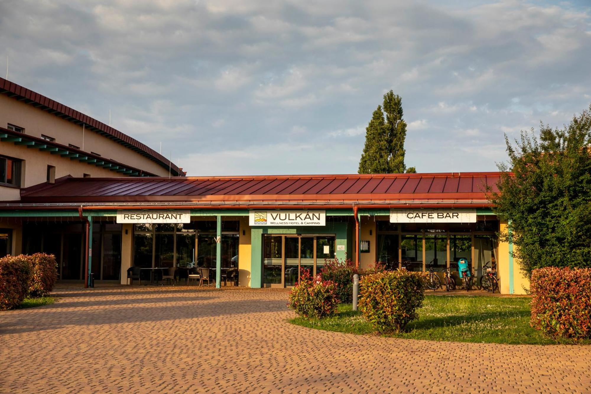 Vulkan Wellness Hotel & Camping Celldömölk Esterno foto