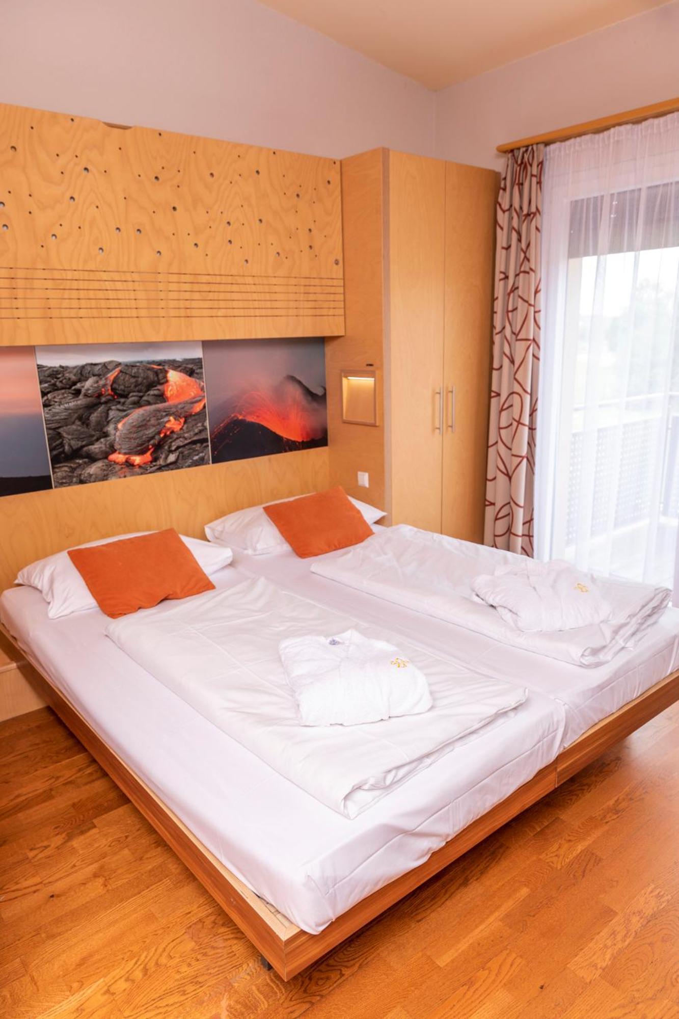 Vulkan Wellness Hotel & Camping Celldömölk Esterno foto