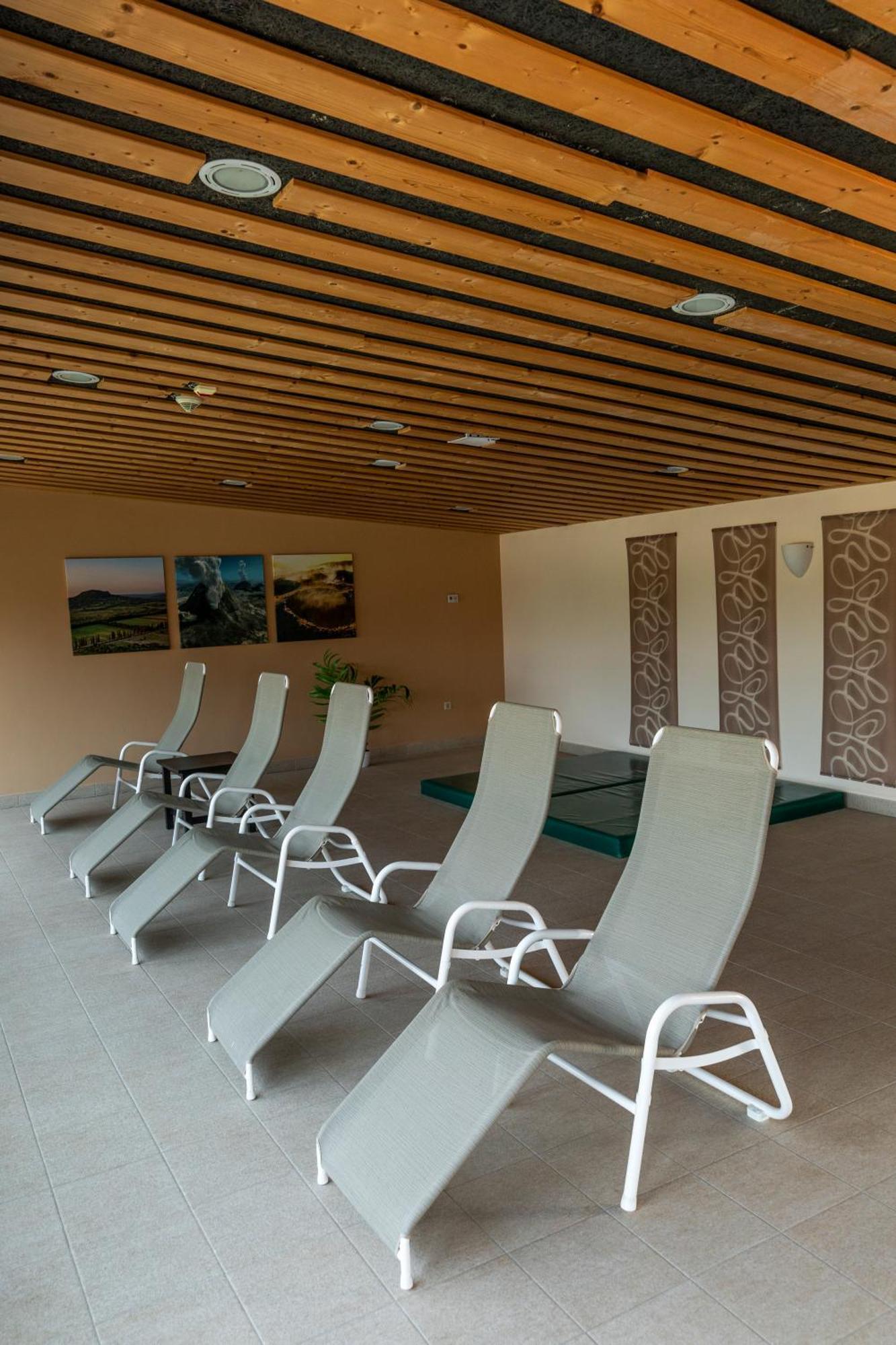 Vulkan Wellness Hotel & Camping Celldömölk Esterno foto