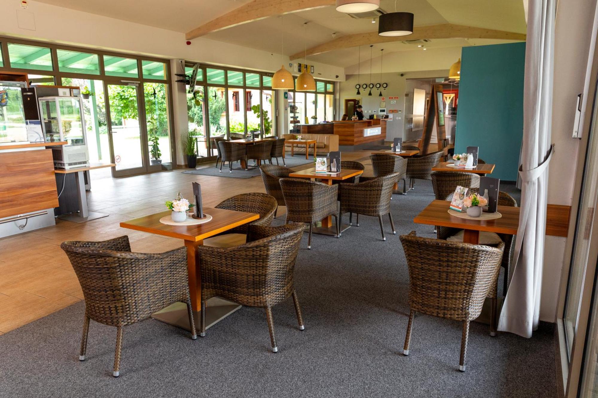 Vulkan Wellness Hotel & Camping Celldömölk Esterno foto